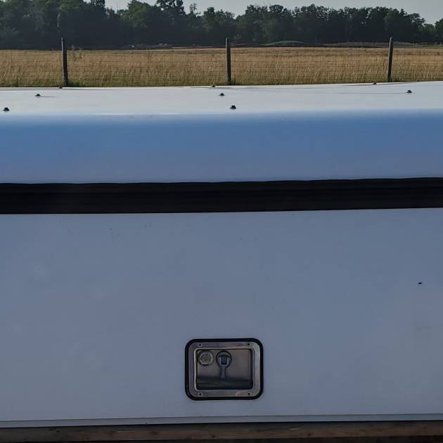 Used 6.5' DCU Aluminum 23" High Truck Cap Topper 14-18 Chevy/GMC Silverado/Sierra (EZ20B)
