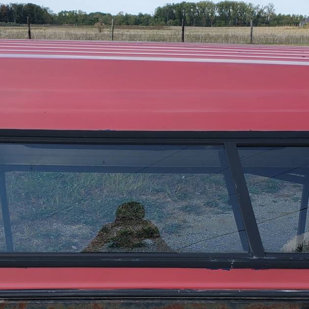 Used 6.5' Fiberglass Century High-C Topper -88-98 Chevy 6.5' S/B Red (EZ28C)
