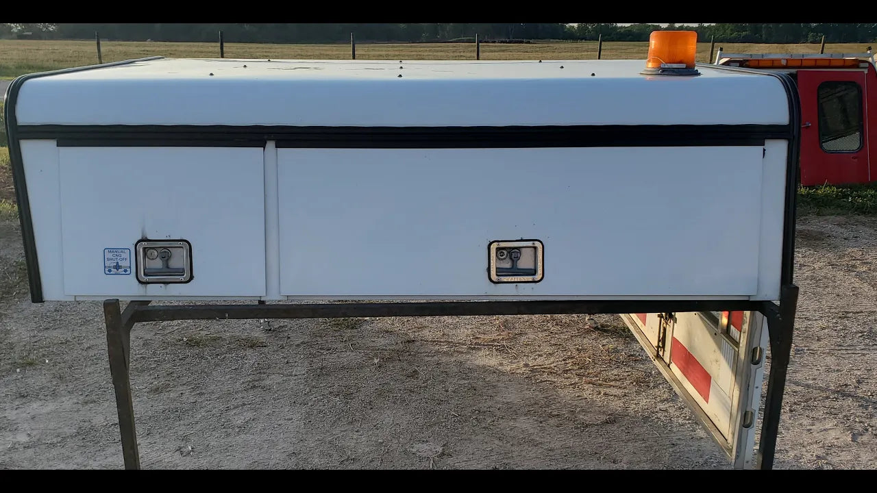 Used 6.5' ARE DCU contractor Cab High Truck Cap Topper for 14-18 Chevy short bed (EZ24C)